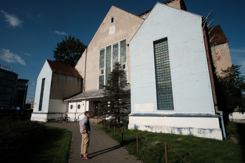 Synagoga została sprzedana w październiku. Nieznany jest...