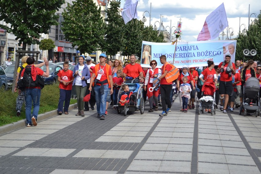 Pielgrzymka Krakowska dotarła na Jasną Górę [ZDJĘCIA]