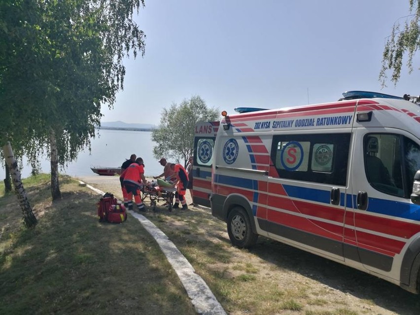 Akcja nad Jeziorem Nyskim. Nie żyje 68-letni mężczyzna, kobieta w ciężkim stanie