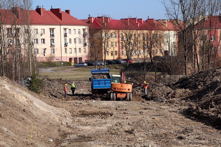 Ruszyła budowa nowej ulicy i ronda w Skarżysku-Kamiennej. Będziemy nimi jeździć do Vendo Parku 