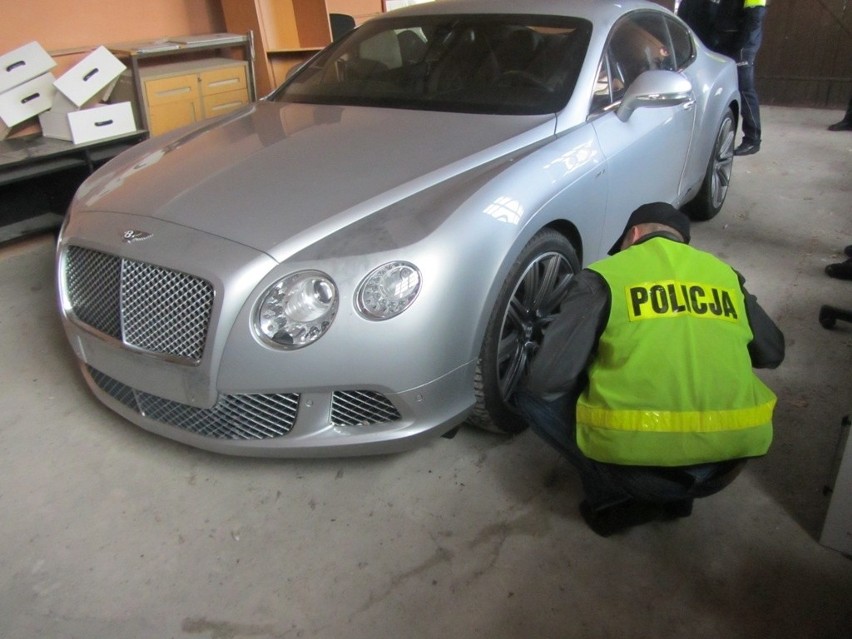 Każdy bentley jest wart ok. 250 tysięcy euro.