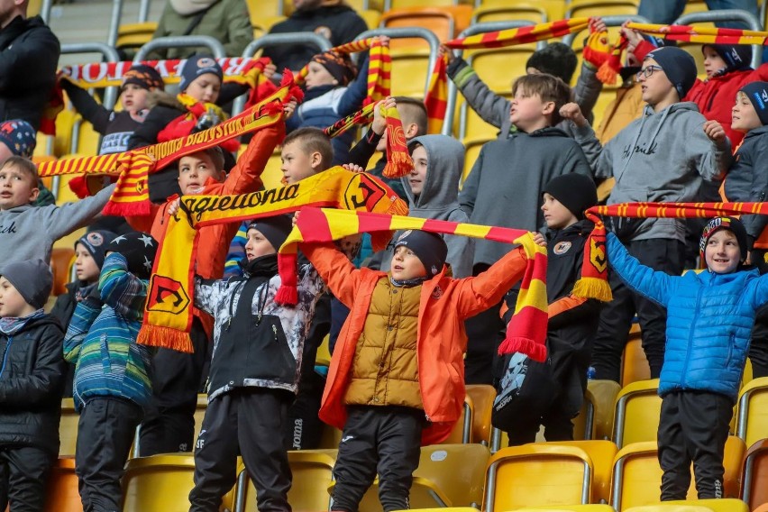 16-04-2022 bialystok jagiellonia pogon szczecin kibice fot...