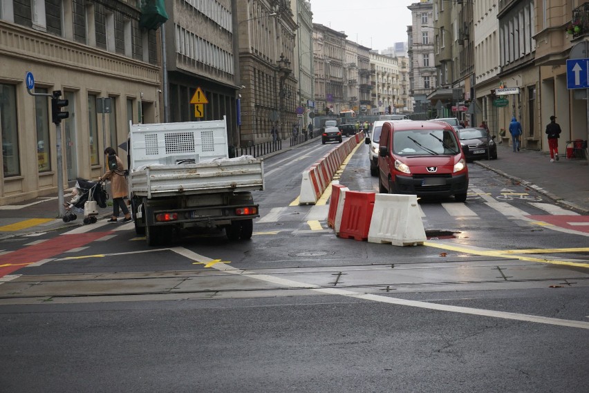 Kierowcy nie wiedzą, jak jechać w centrum. Wszystko przez remont św. Marcina [WIDEO]