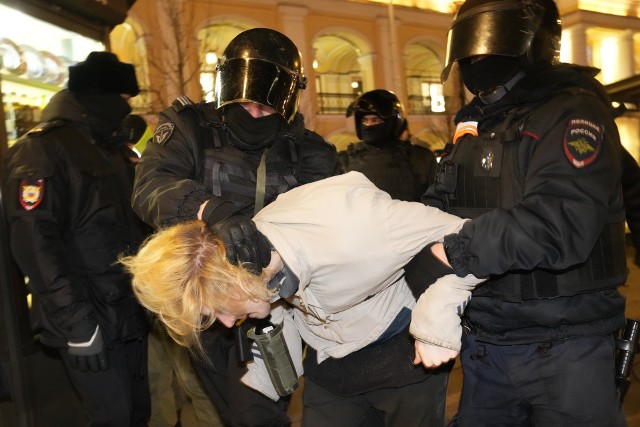 Protest antywojenny w St. Petersburgu