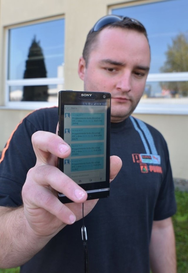 W ciągu 24 minut otrzymałem 109 SMS-ów, za które operator każe mi zapłacić ponad 1200 zł – mówi Michał Krajewski.