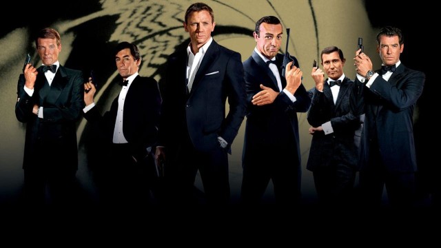 Daniel Craig, Pierce Brosnan, a może Sean Connery – kto najlepiej zagrał Jamesa Bonda? Dyskusje na ten temat trwają od lat, ale jedno jest pewne: agent 007 to jeden z najważniejszych bohaterów w historii kina. Od 1 grudnia w HBO Go będzie można obejrzeć wszystkie z dotychczasowych filmów o jego przygodach. Sprawdź naszą galerię --->