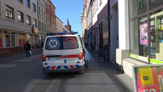 - Próbki od medyków będących na kwarantannie zaginęły w szpitalu jednoimiennym w Grudziądzu - usłyszeliśmy w czwartek od naszego informatora. W szpitalu milczą. Wojewoda zarządał wyjaśnień od Sanepidu