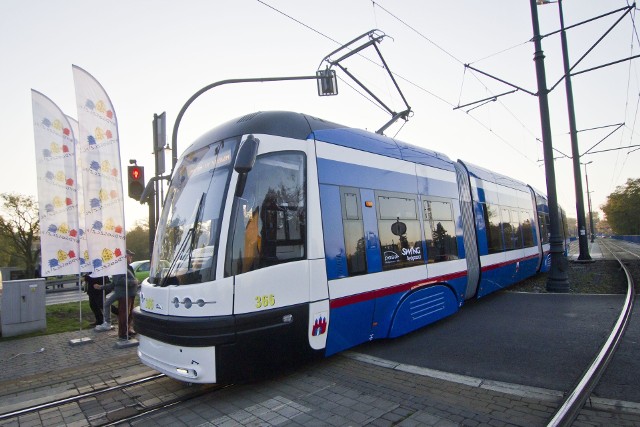 Nowe tramwaje kupione zostały w trybie bezprzetargowym.