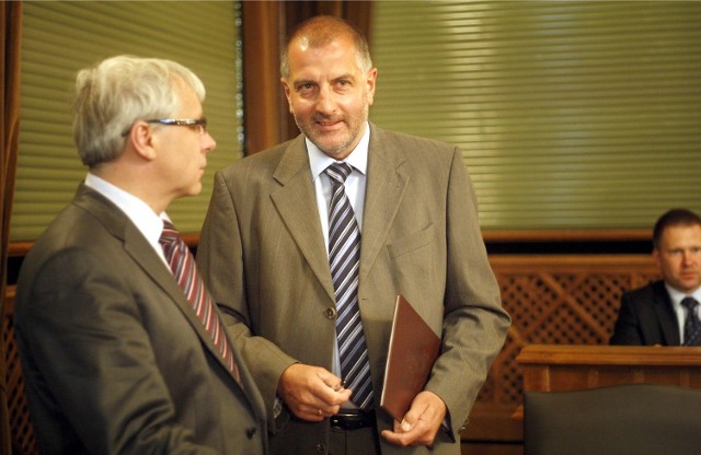 W 2011 roku Rafal Dutkiewicz wsparł kampanię ugrupowania "Obywatele do Senatu". Senatorem został Jarosław Obremski