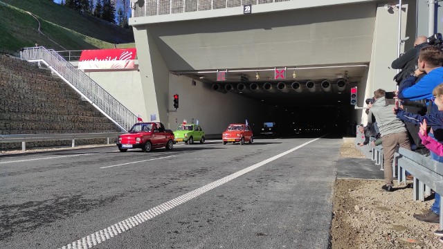 Nowy tunel pod Luboniem Małym jest już otwarty