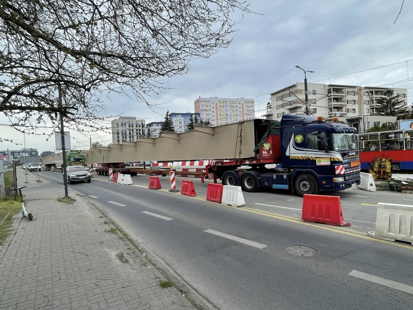 Budowa mostów nad Brdą. Tak postępują prace - zdjęcia od ZDMiKP