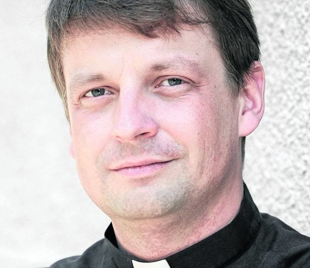 Abp Stanisław Gądecki odwołał redaktora naczelnego „Przewodnika Katolickiego”. Ks. Mirosław Tykfer był szefem najstarszego tygodnika katolickiego w Polsce od 2014 roku. Decyzja o jego odwołaniu wiąże się ze zmianą linii programowej gazety.