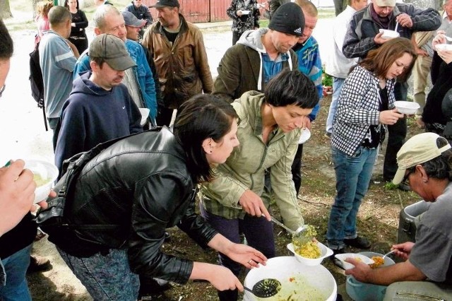 Ciepły posiłek i dobre słowo - pierwsza odsłona akcji Food not Bombs już w niedzielę o godz. 15