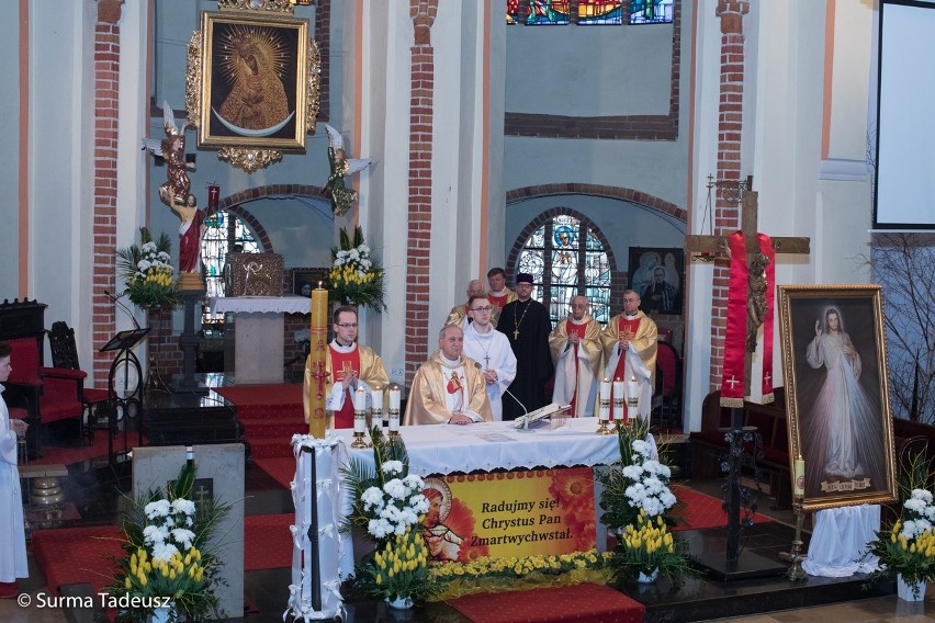 Dużo oficjeli, przedstawicieli służb mundurowych, mało innych mieszkańców. Obchody 8. rocznicy katastrofy smoleńskiej w Stargardzie 