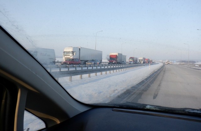 Trasa nad morze i w odwrotnym kierunku autostradą A1 Amber One stoi otworem – kierowcy aut osobowych i motocykli nadal nie płacą za przejazd.