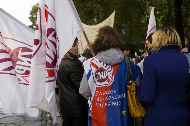 ZNP od dawna protestuje przeciwko reformie oświaty.