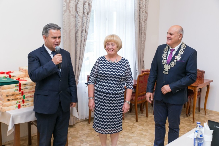 Nagrody burmistrza Krzeszowic. Pomoc niepełnosprawnym i praca dla społeczeństwa na medal