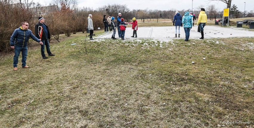 W Żorach w boule grają całe rodziny. Powstała nawet liga! ZDJĘCIA