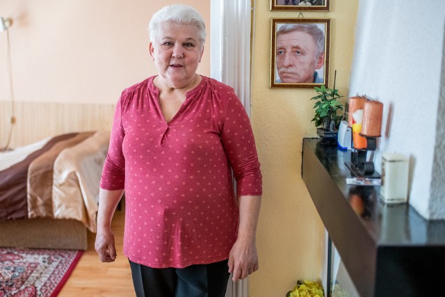 Mąż pani Gabrieli trafił do kliniki przy ul. Długiej w Poznaniu z zakrzepem w nodze. Zmarł na początku marca 2013 roku, dwa dni po przyjęciu do szpitala. Wdowa od nas dowiedziała się, że jej zmarły mąż został poddany eksperymentalnej terapii.