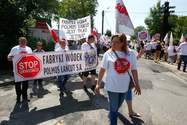 Do tej pory pracownicy Polmosu dwukrotnie pikietowali w Łańcucie, a także w Warszawie przed  francuską ambasadą. Wspierała ich lokalna władza, a także politycy wszystkich opcji.