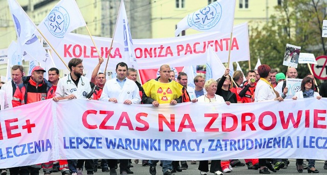 Do Warszawy zjechało w sobotę ok. 50 tysięcy pracowników służby zdrowia