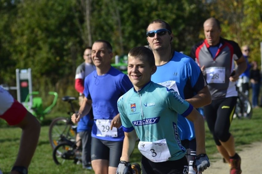 Duatlon Xdu 2014: Biegali i jeździli w Lasku Marcelińskim...