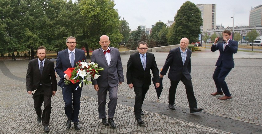 Janusz Korwin-Mikke przedstawił lidera listy KORWiN w...