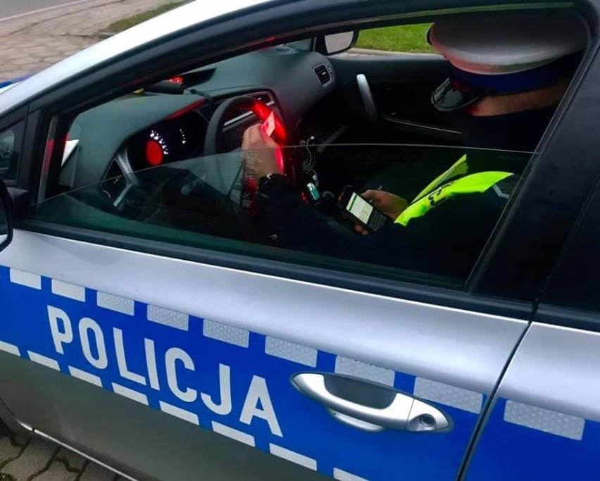 10 policjantów z Wydziału Ruchu Drogowego Komendy Miejskiej...