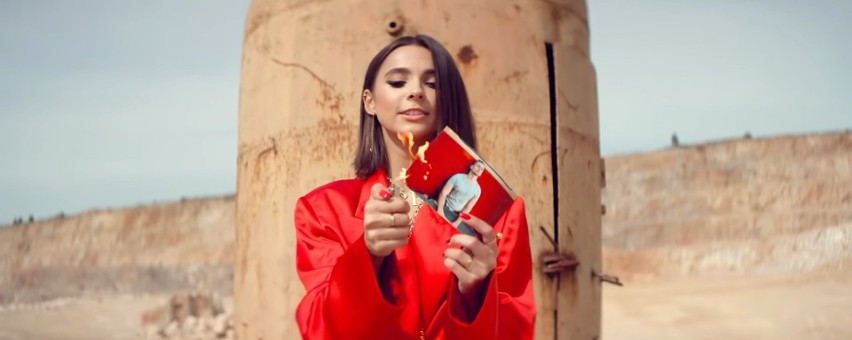 "The Voice Kids". Carla Fernandes zachwyca swoją nową piosenką i teledyskiem! Fani: Powinnaś jechać na Eurowizję!