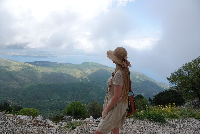 Co warto zobaczyć i zjeść na greckiej wyspie? To idealne miejsce na naturalny wypoczynek