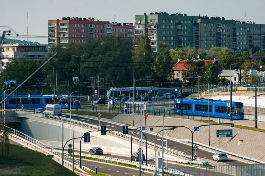 W ramach Trasy Łagiewnickiej powstała linia tramwajowa z...
