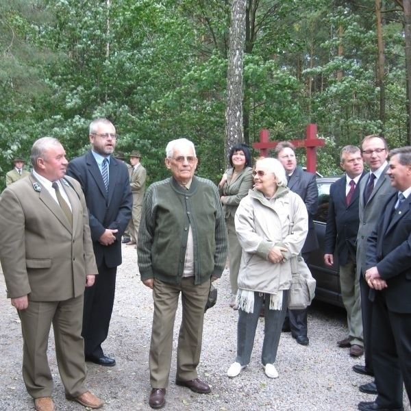 Andrzej Zalewski z Ekoradia, który przybył na urodziny razem z żoną, z zawodu lekarką uznał ogłoszenie konkursu na zagospodarowanie Bartka za genialny pomysł. 