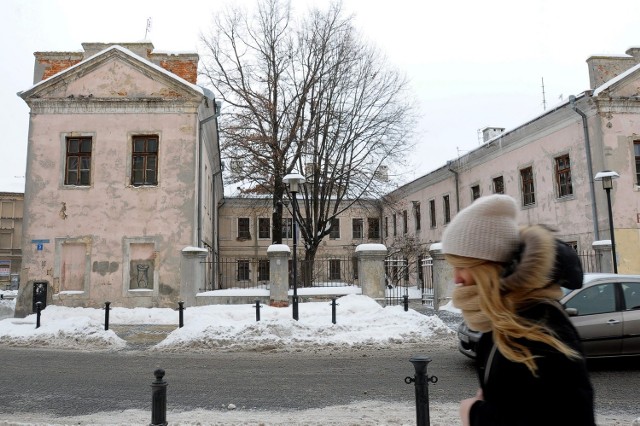 W 2010 roku KUL wycenił działkę z pałacem na 10 mln zł