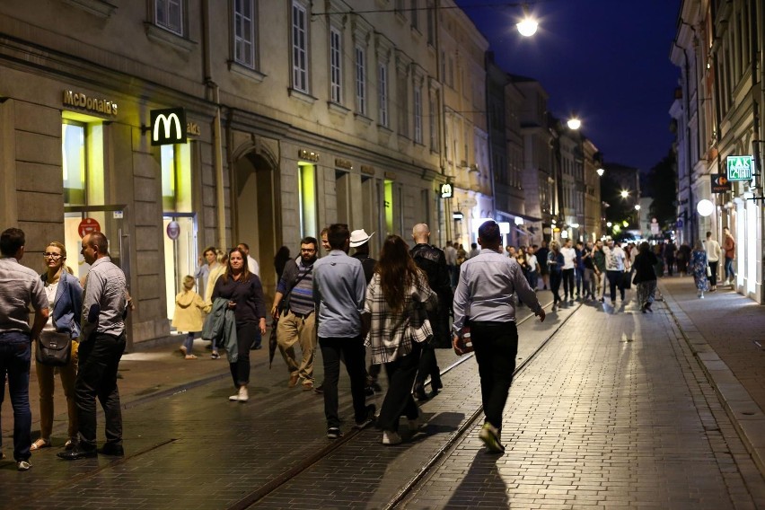 Jedna z klubowych ulic Krakowa znów tętni życiem