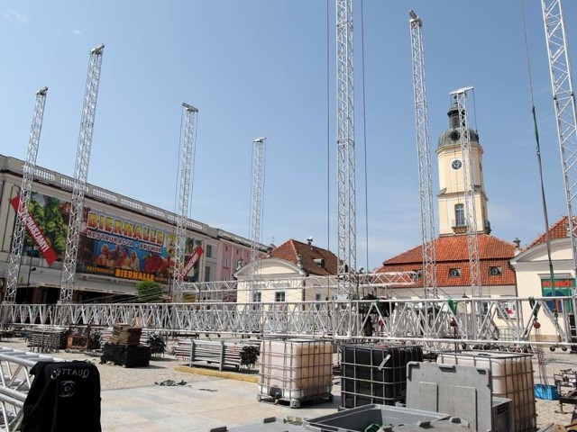 Na Rynku Kościuszki powstaje już scena