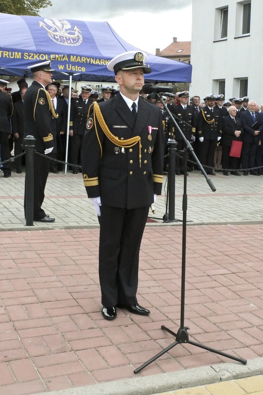 Uroczystości rozpoczęły się o godz. 11 apelem zwieńczonym...