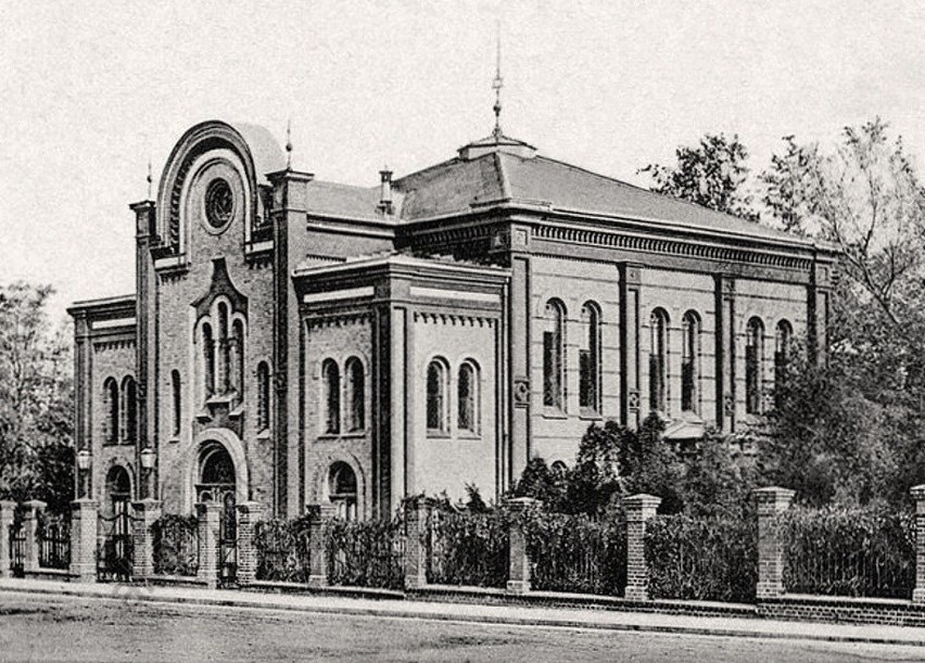 Dawna synagoga w niemieckim Gruenbergu, spalona przez...