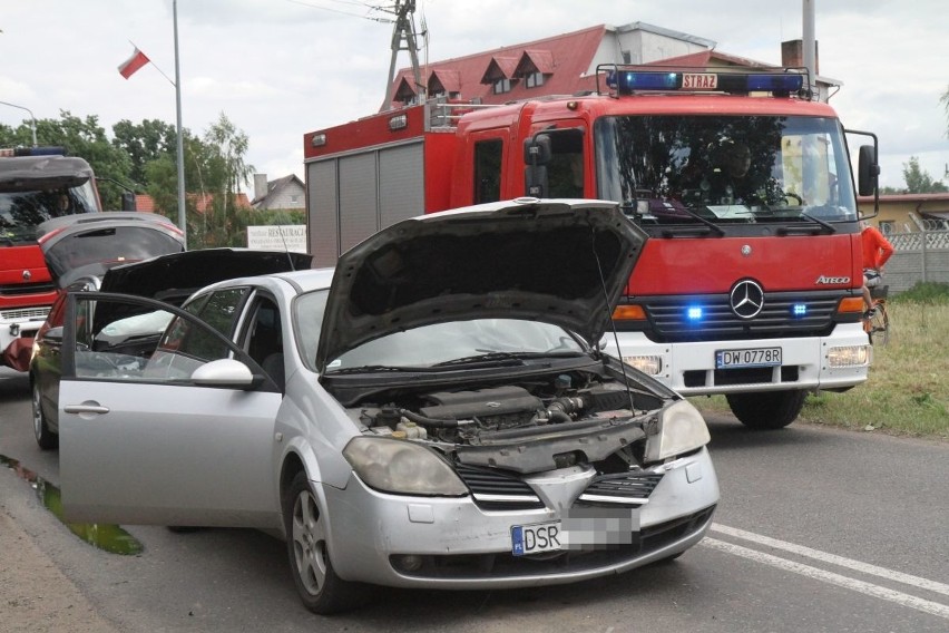 Wypadek pod Wrocławiem. Zderzyły się trzy samochody  