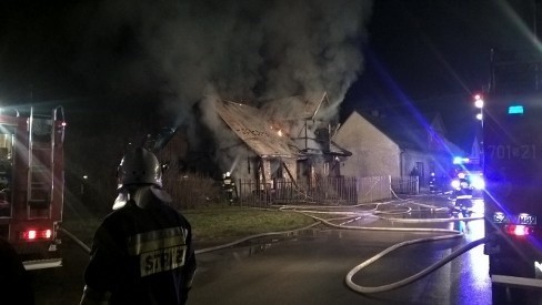 Tragiczny pożar domu jednorodzinnego w Rajczy