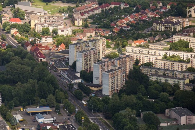 W 1995 roku zameldowanych na stałe było w Słupsku rekordowe w historii tego miasta 102 tys. osób.