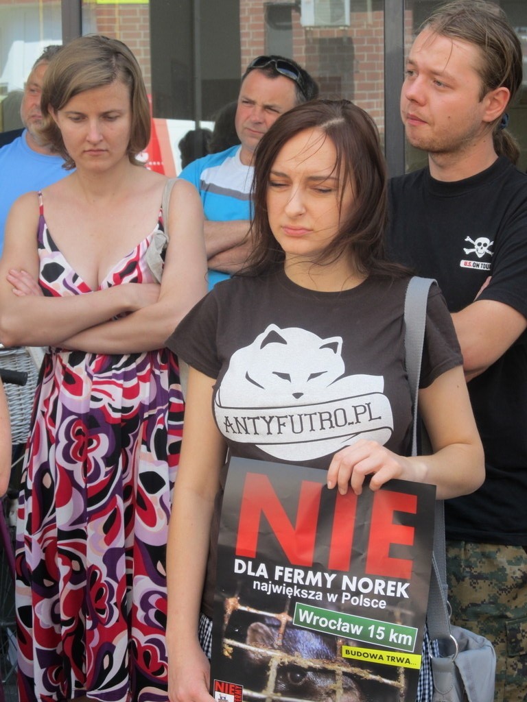 Wrocław, 10.07.2013, protest mieszkańców Brześcia w gminie...