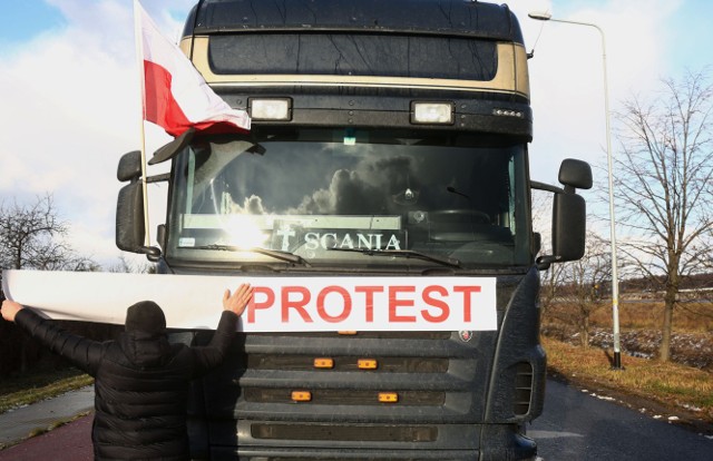 Protest 69 - akcja kierowców TIR-ów odbędzie się w piątek, 17 sierpnia 2018.  Kiedy i w jakich godzinach zostanie przeprowadzona akcja? Na czym Polega?