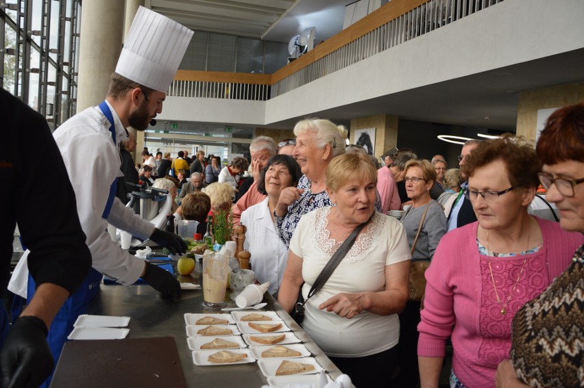 Regionalny Dzień Seniora 2018 w teatrze Kochanowskiego w...