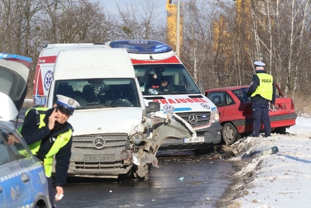 Wypadek na ul. Szczecińskiej we Wrocławiu 13.02.2021