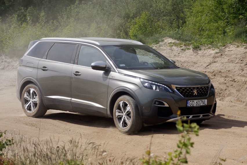 Peugeot 5008...