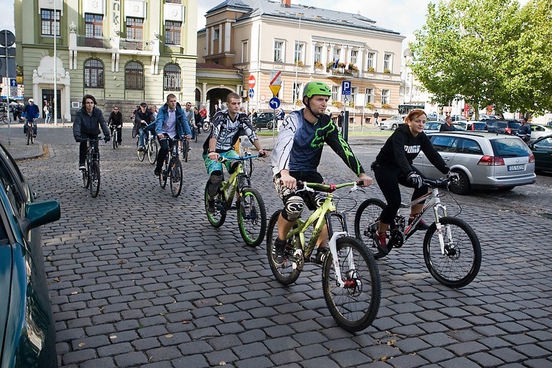 Rowerzyści przejechali przez miasto