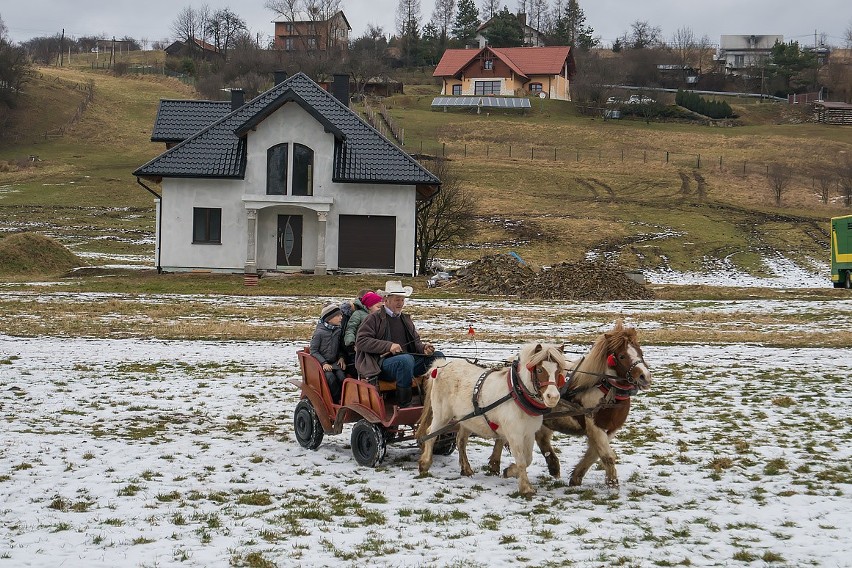 Żeleźnikowa Wielka jak Betlejem. Jan Cieślik zaprasza do żywej szopki.