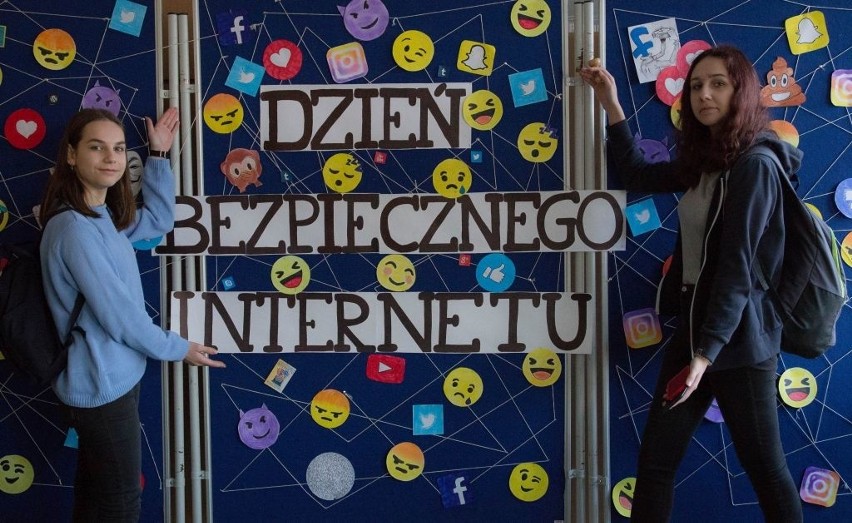 Dzień Bezpiecznego Internetu zorganizowali nauczyciele i uczniowie oświęcimskiego „Ekonomika”. Było treściwie i kolorowo [ZDJĘCIA]