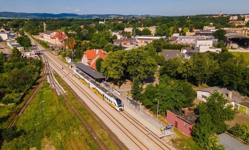 Trasa liczy 60 kilometrów. Jest na niej 14 przystanków