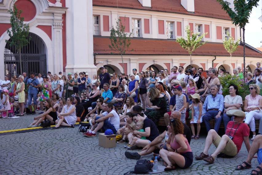 Poznaniacy przywitali lato. Muzyczne Otwarcie Lata to...